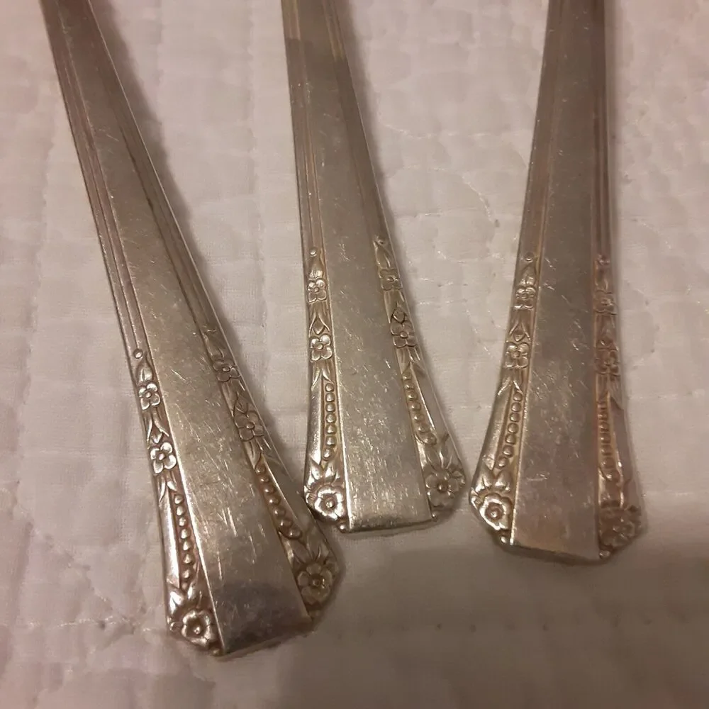 Vintage Rogers Oneida Ltd 1881 Serving spoons X3 Dinner Party
